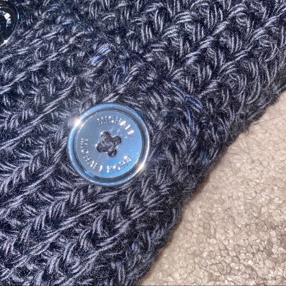 Michael Kors Scarf - Picture 4 of 4